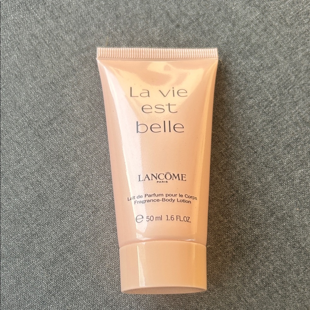 Lancome La Vie Est Belle Fragrance Body Lotion - Soft Peach